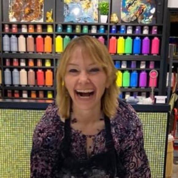 Meet your Posher, Brenda - Picture 1 of 1